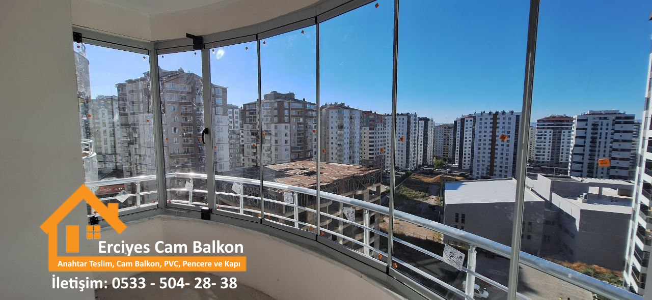 "Kayseri Cam Balkon olarak, alüminyum şeffaf cam balkon uygulamalarımızla, Kayseri’nin her noktasında estetik ve dayanıklı çözümler sunuyoruz. Kayseri’de cam balkon arayışında olanlar için, Melikgazi, Kocasinan, Talas, Develi, Bünyan, Hacılar, Pınarbaşı, Felahiye gibi ilçelerde profesyonel işçilik ve kaliteli malzemelerle hizmet veriyoruz. Alüminyum şeffaf cam balkon sistemlerimiz, balkonlarınızı modern ve ferah bir hale getirirken, dayanıklılık ve şıklığı bir arada sunar. Kayseri'de uygun fiyatlı cam balkon çözümlerimizle, yaşam alanlarınıza değer katmaya devam ediyoruz."