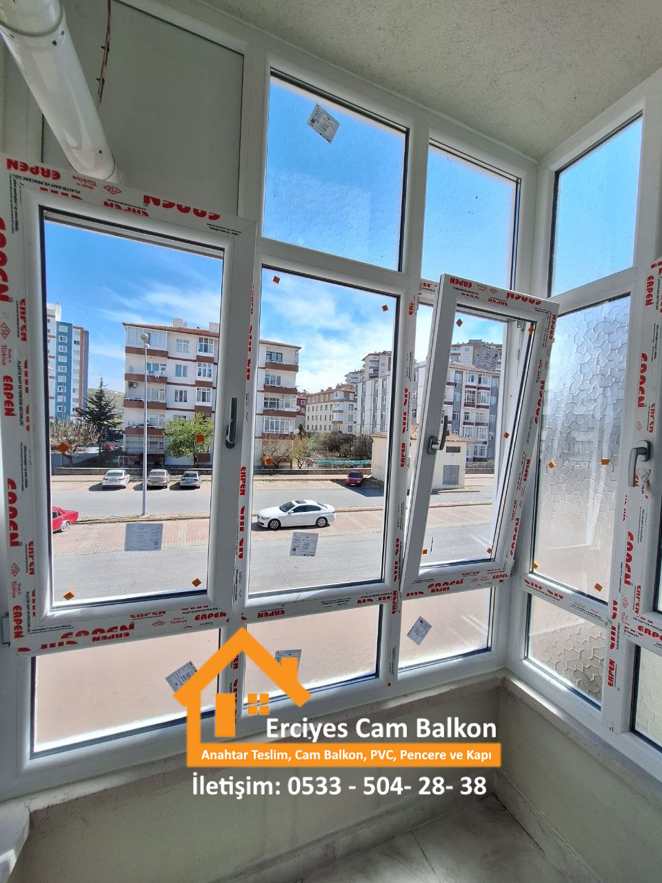 Kayseri Cam Balkon olarak, PVC pencere kapı sistemleri ile şehrin her noktasında kaliteli ve estetik çözümler sunuyoruz. Kayseri’de PVC pencere kapı sistemleri arayışında olanlar için, yüksek yalıtım performansı ve dayanıklılık sağlayan ürünlerimizle hizmet veriyoruz. Melikgazi, Kocasinan, Talas, Develi, Bünyan, Hacılar, Pınarbaşı, Felahiye gibi ilçelerde profesyonel montaj hizmetimizle, yaşam alanlarınızı daha konforlu ve enerji verimli hale getiriyoruz.